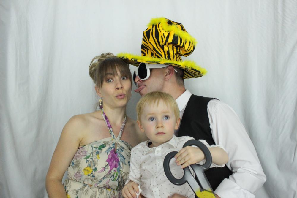 Laura & Oliver | View more photos from the event at gallery.myphotoboothexperience.co.uk/u/MyPhotoBoothExperienceLtd/Laura-Oliver